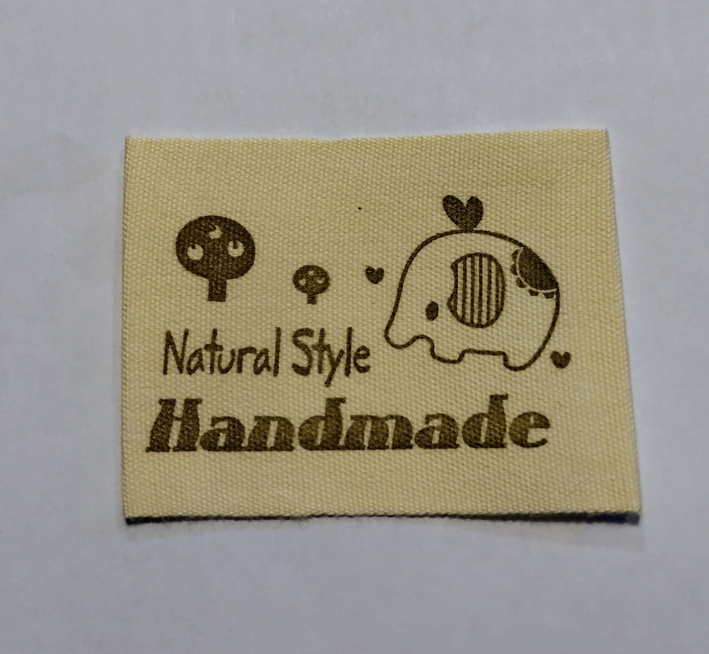 Ommeltavat handmade -merkit