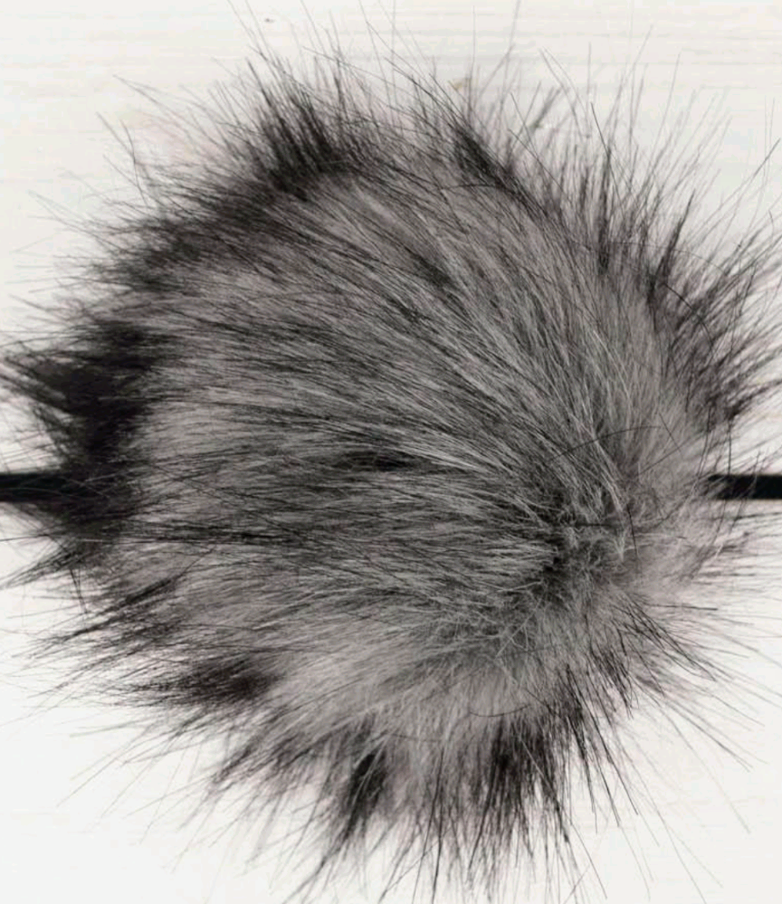 Tupsu tekoturkista 12 cm
