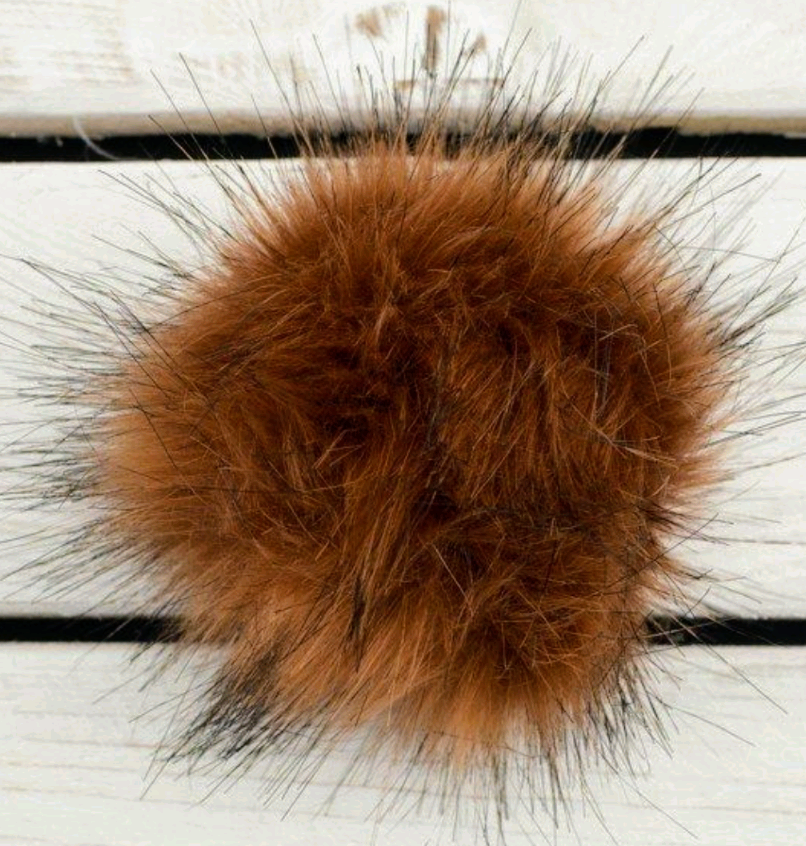 Tupsu tekoturkista 12 cm