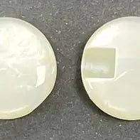 NEMARK Helmenhohtoinen muovinappi 14 mm eri värejä